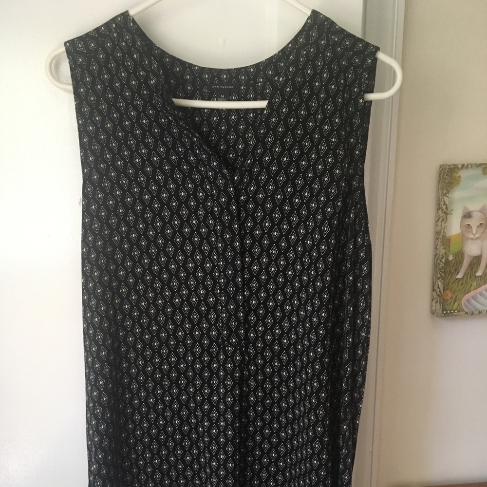 Tunic in black and white